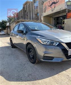 نيسان فيرسا